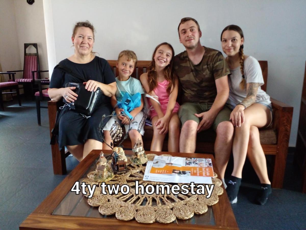4Ty Two Homestay Галле Экстерьер фото