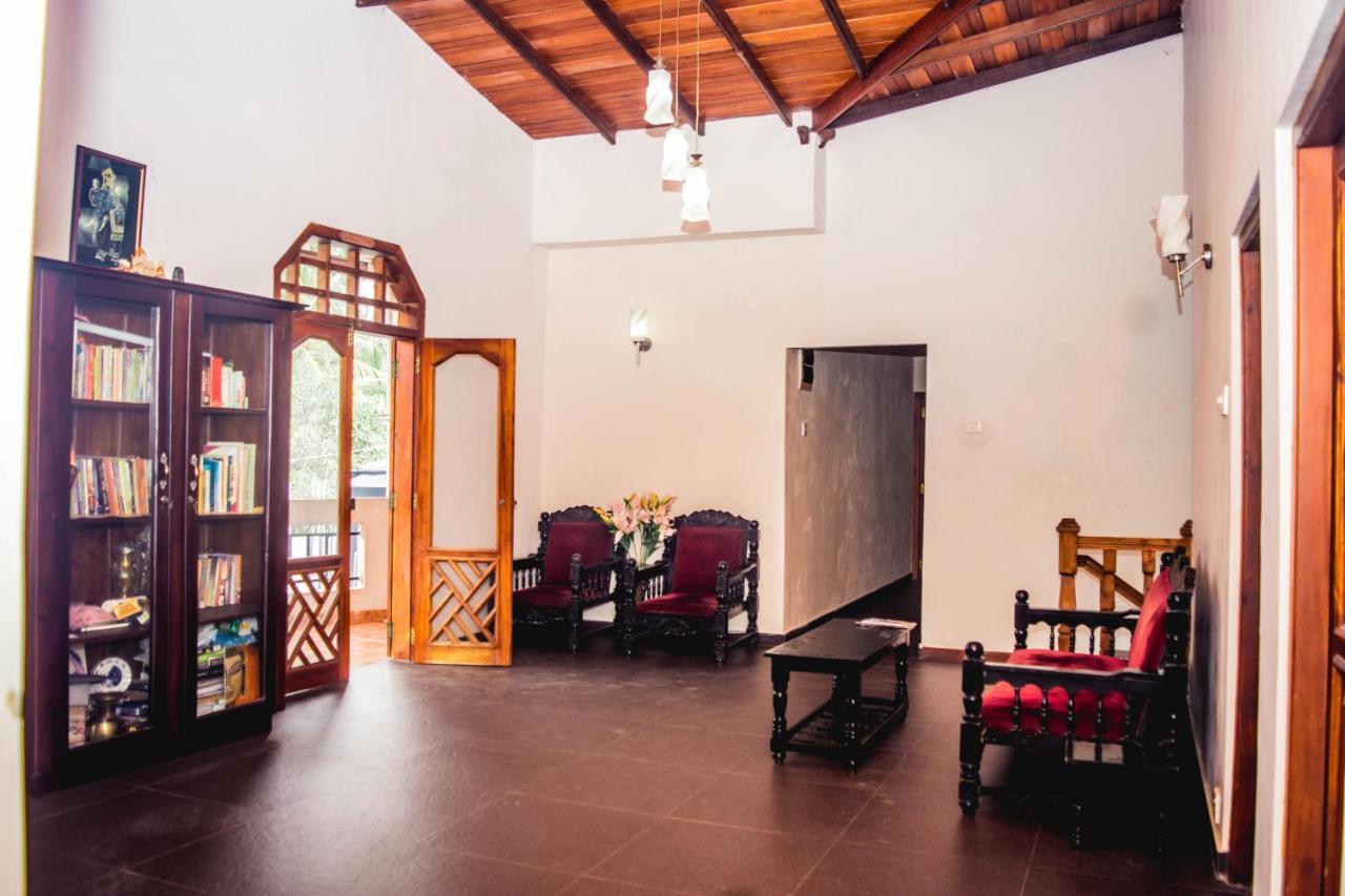 4Ty Two Homestay Галле Экстерьер фото